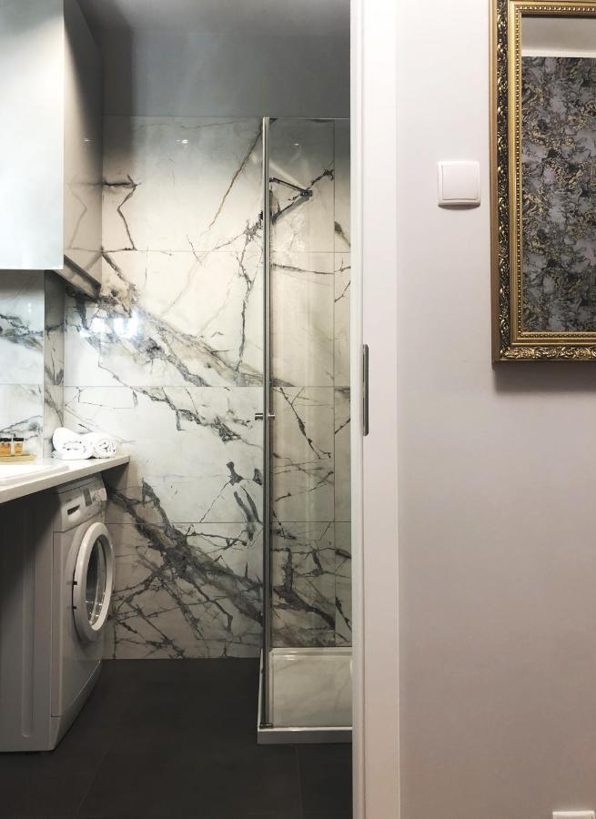 Ideal Apartments Przy Bazylice Mariackiej グダニスク エクステリア 写真